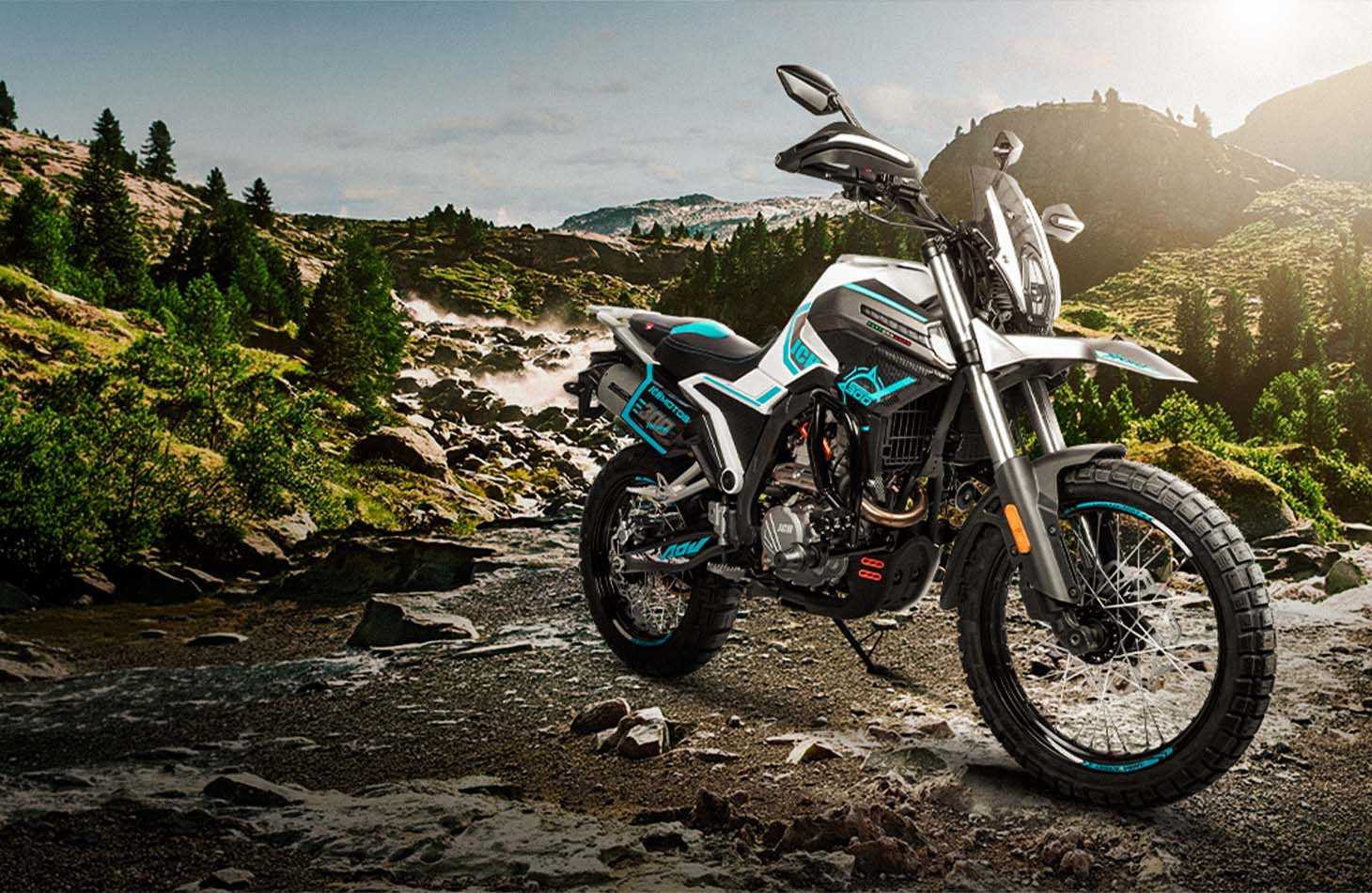 banner de la moto adventure DISCOVERY 300