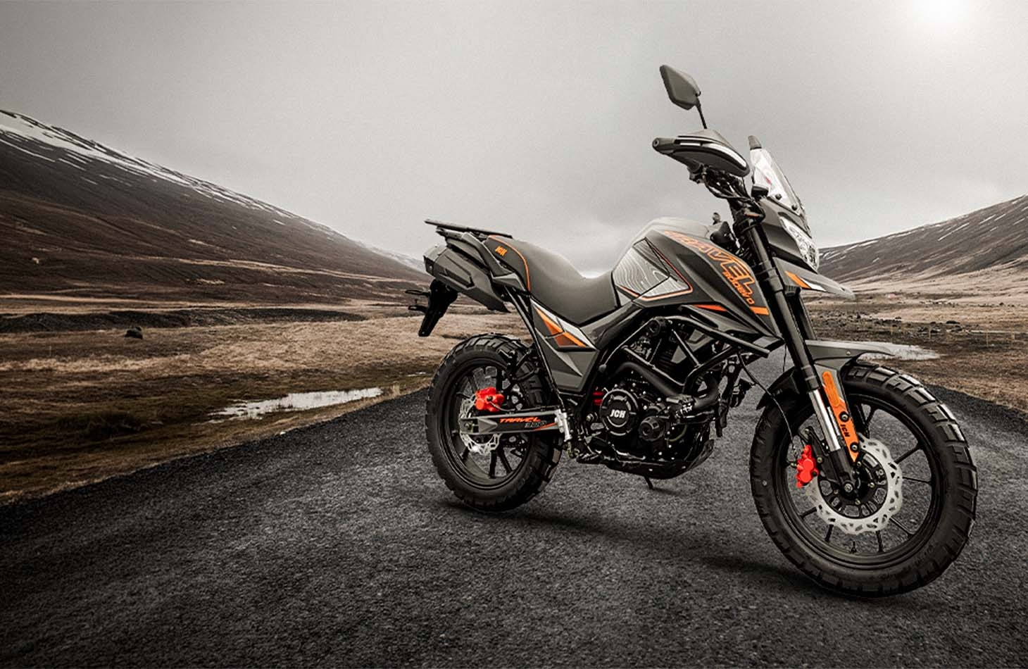 banner de la moto adventure TRAVEL EVO 300 4V