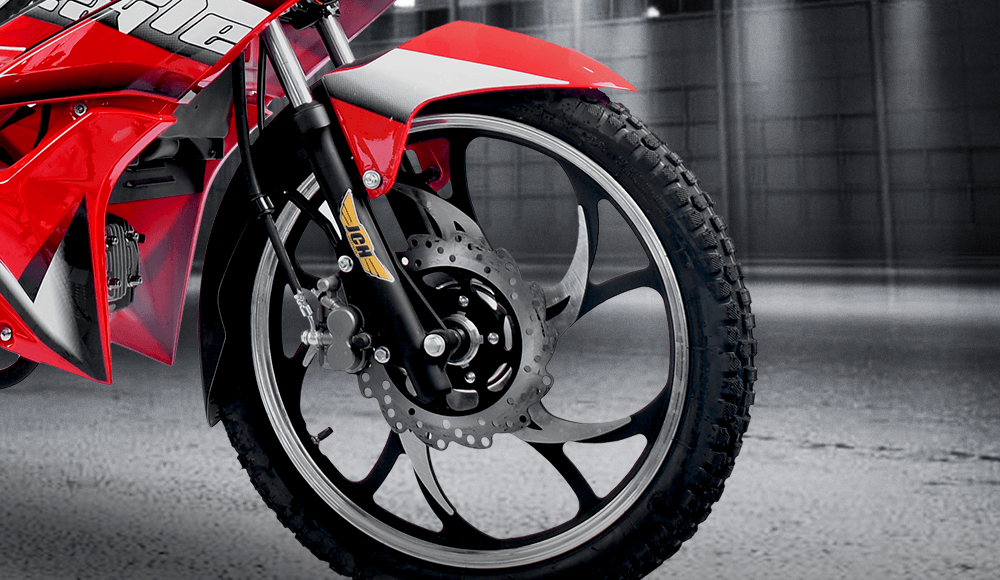 Moto cub EAGLE 110 cuenta con neumaticos doble proposito