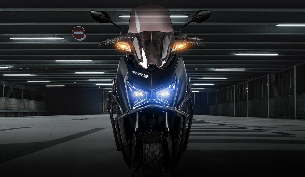 parte frontal Moto Scooter ENJOY 150 V2