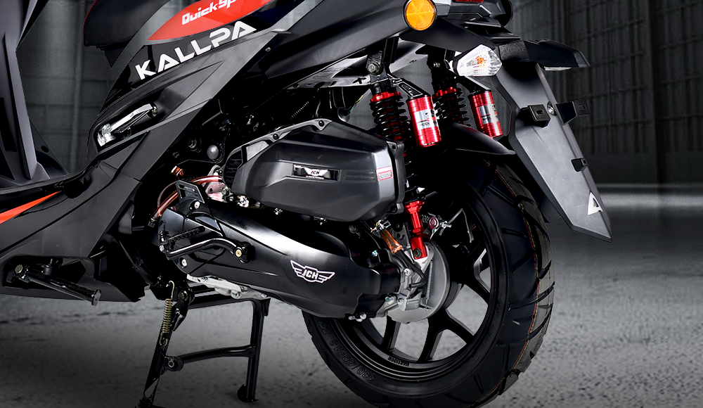 Diseño posterior de luces de la Moto scooter Kallpa 150