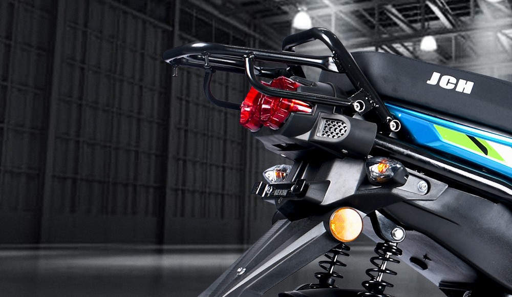 Luz trasera y parrilla utilitaria de la Moto Scooter T-28 JCH 150