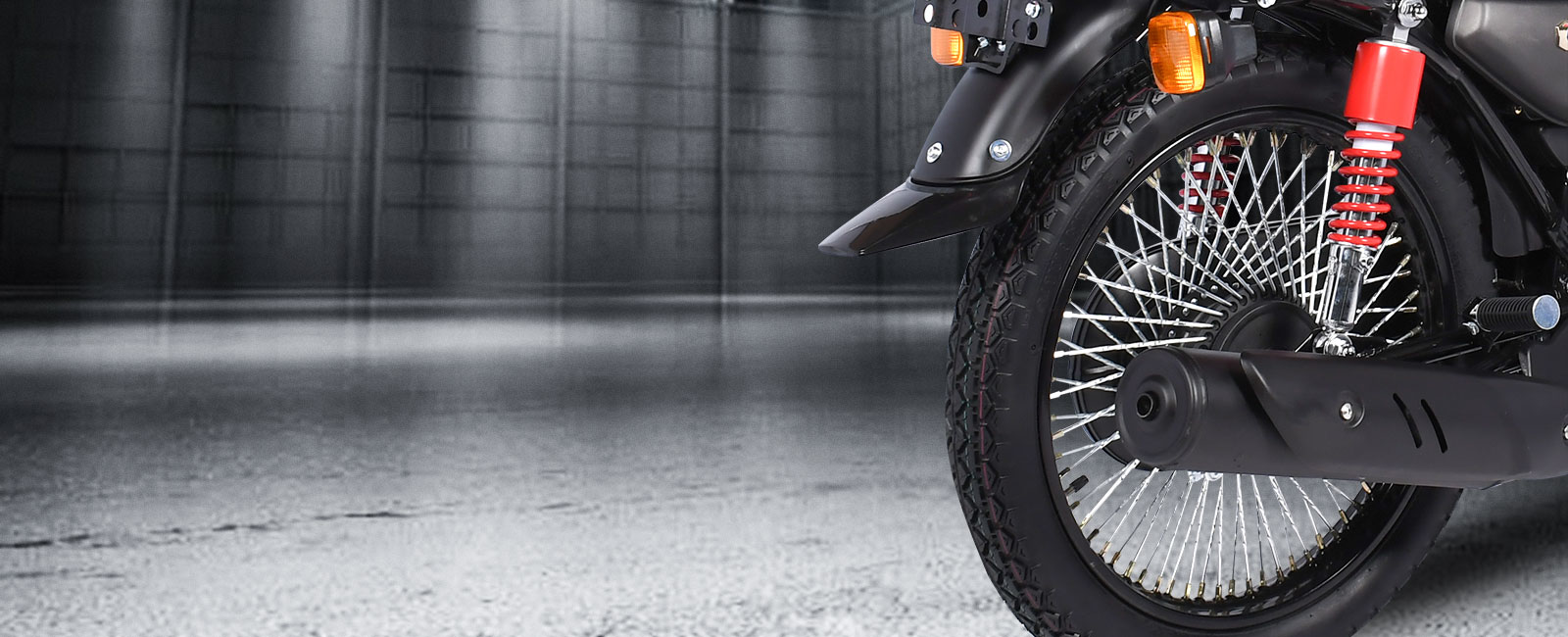 Parte trasera de Moto utilitaria CG 125